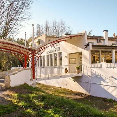 Hotel Le Robinson Beaucaire  Esterno foto